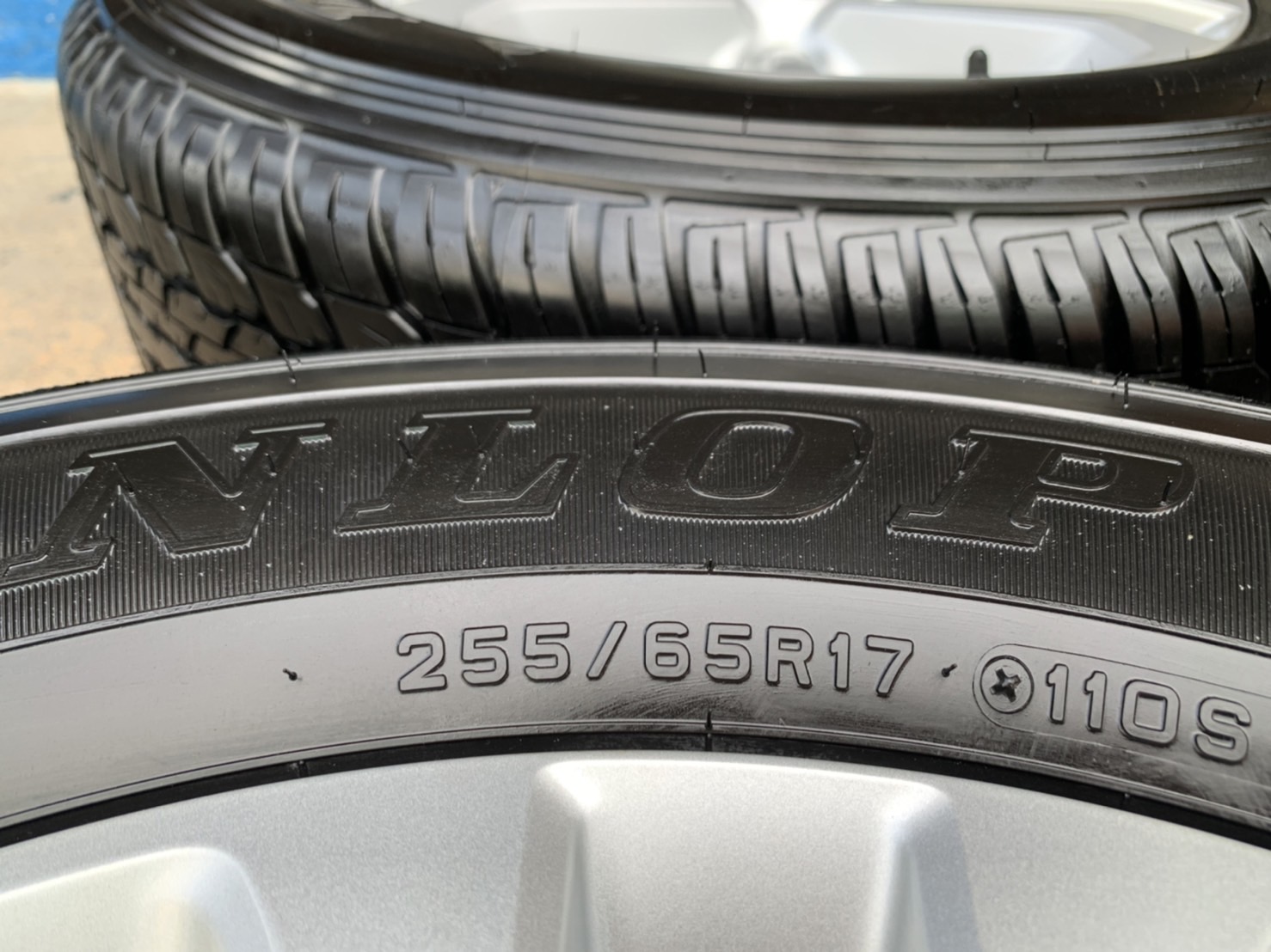 ล้อแม็กป้ายแดง ISUZU MU-X รุ่นใหม่ล่าสุด ขอบ 17 พร้อมยางป้ายแดง 255-65-17 Dunlop ปี 21 สวยกริ๊บ ล้อแม็กป้ายแดง ISUZU MU-X รุ่นใหม่ล่าสุด ขอบ 17 พร้อมยางป้ายแดง 255-65-17 Dunlop ปี 21 สวยกริ๊บ