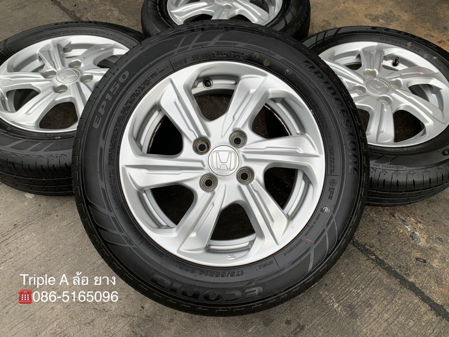 ล้อแม็ก Honda Brio Amaze ขอบ 14 พร้อมยางใหม่ป้ายแดง 175-65-14 Bridgestone ปลายปี 20 สภาพสวย ล้อแม็ก Honda Brio Amaze ขอบ 14 พร้อมยางใหม่ป้ายแดง 175-65-14 Bridgestone ปลายปี 20 สภาพสวย