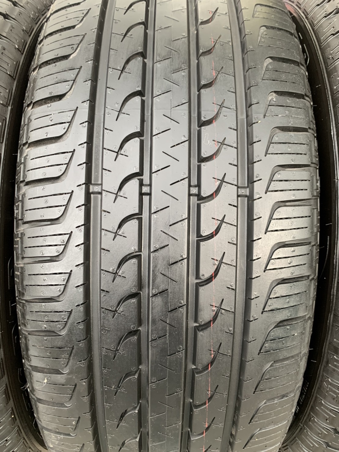ยางป้ายแดง 265-50-20 GoodYear ปี 20 สวยกริ๊บๆ