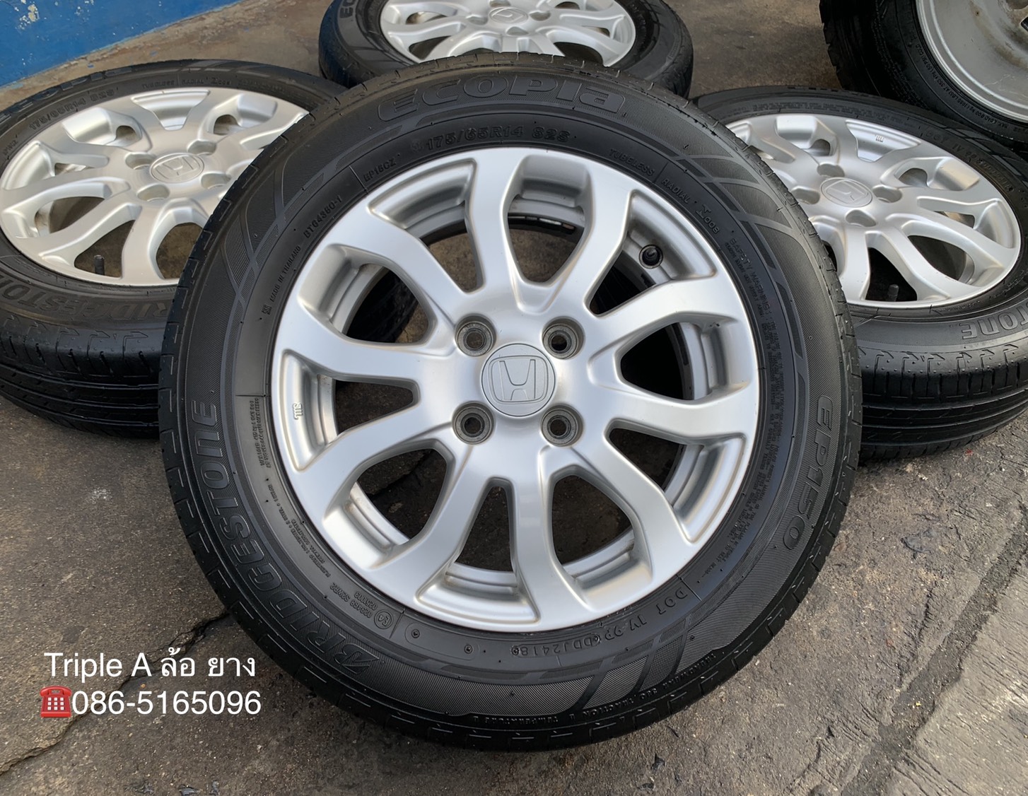 ล้อแม็ก Honda Brio Amaze ขอบ 14 พร้อมยาง 175-65-14 Bridgestone ปี 18 ล้อแม็ก Honda Brio Amaze ขอบ 14 พร้อมยาง 175-65-14 Bridgestone ปี 18