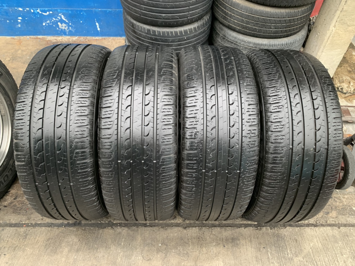 ล้อแม็ก Ford Everest รุ่นใหม่ ขอบ 20 พร้อมยาง 265-50-20 GoodYear ปี 18