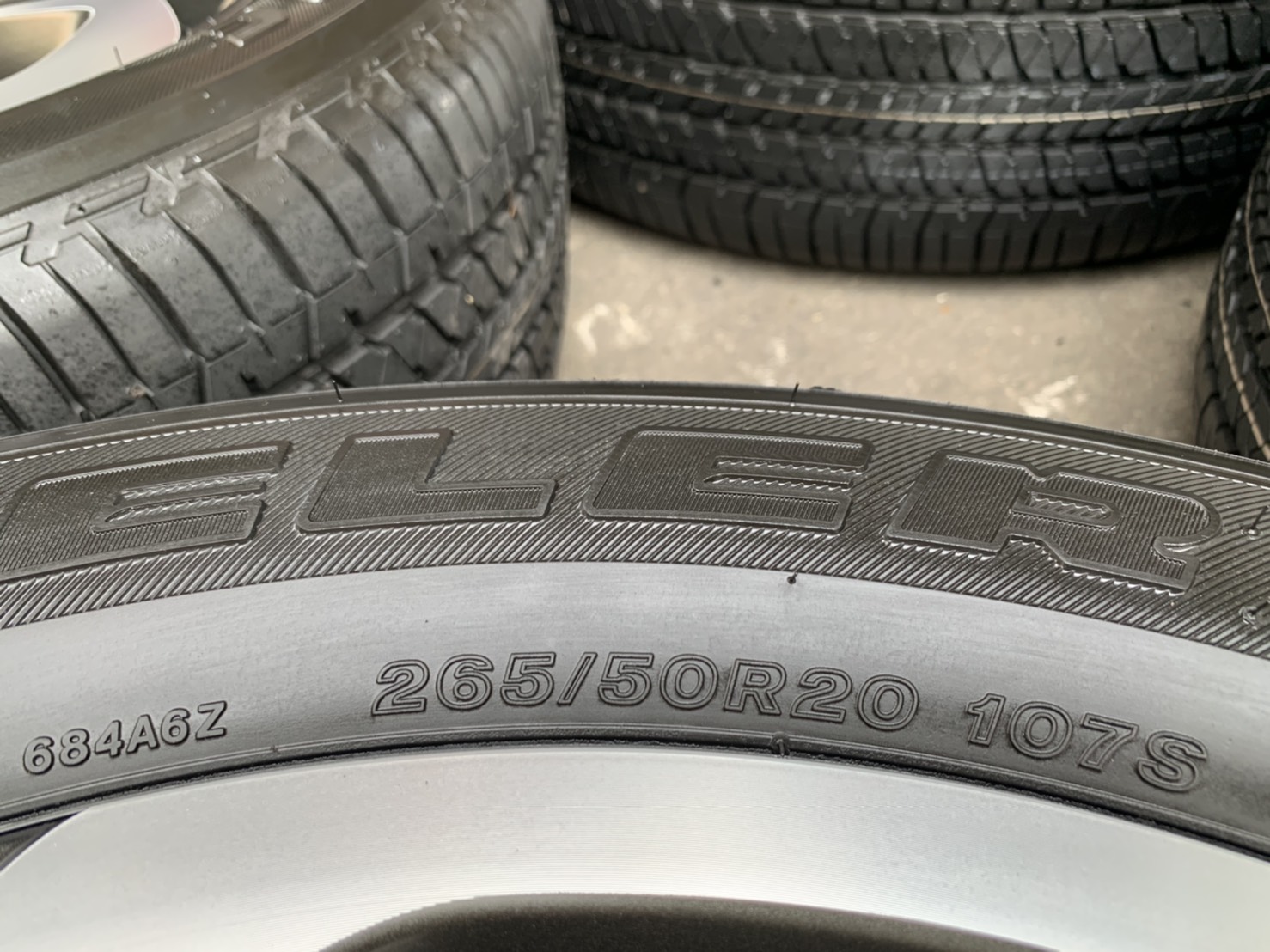 ล้อแม็กป้ายแดง ISUZU MU-X รุ่นใหม่ล่าสุด ขอบ 20 พร้อมยางใหม่ป้ายแดง 265-50-20 Bridgestone รถเพิ่งออก ล้อแม็กป้ายแดง ISUZU MU-X รุ่นใหม่ล่าสุด ขอบ 20 พร้อมยางใหม่ป้ายแดง 265-50-20 Bridgestone รถเพิ่งออก