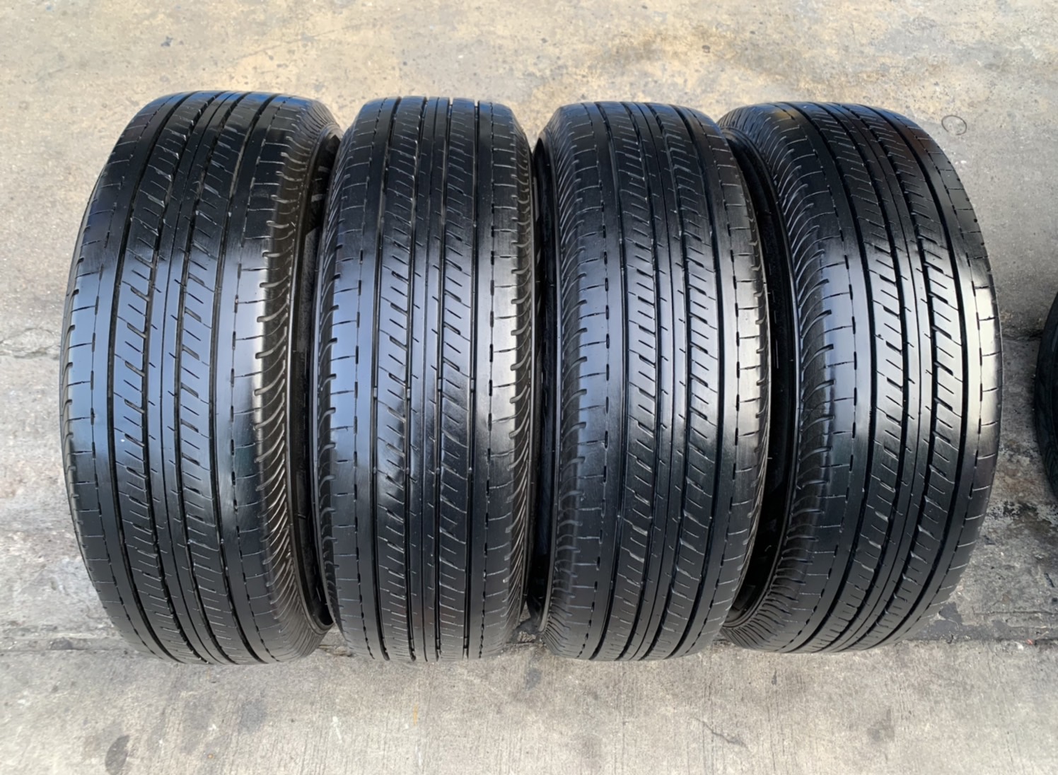 ล้อแม็ก ISUZU D-MAX Platinum ขอบ 15 พร้อมยาง 215-70-15 Bridgestone ปลายปี 20 ล้อแม็ก ISUZU D-MAX Platinum ขอบ 15 พร้อมยาง 215-70-15 Bridgestone ปลายปี 20