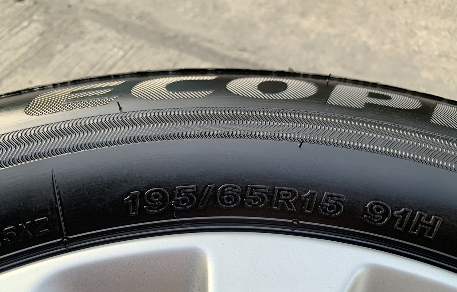 ล้อแม็กป้ายแดง Nissan Almera 2020 รุ่นใหม่ล่าสุด ขอบ 15 พร้อมยางใหม่ป้ายแดง 195-65-15 Bridgestone ปล