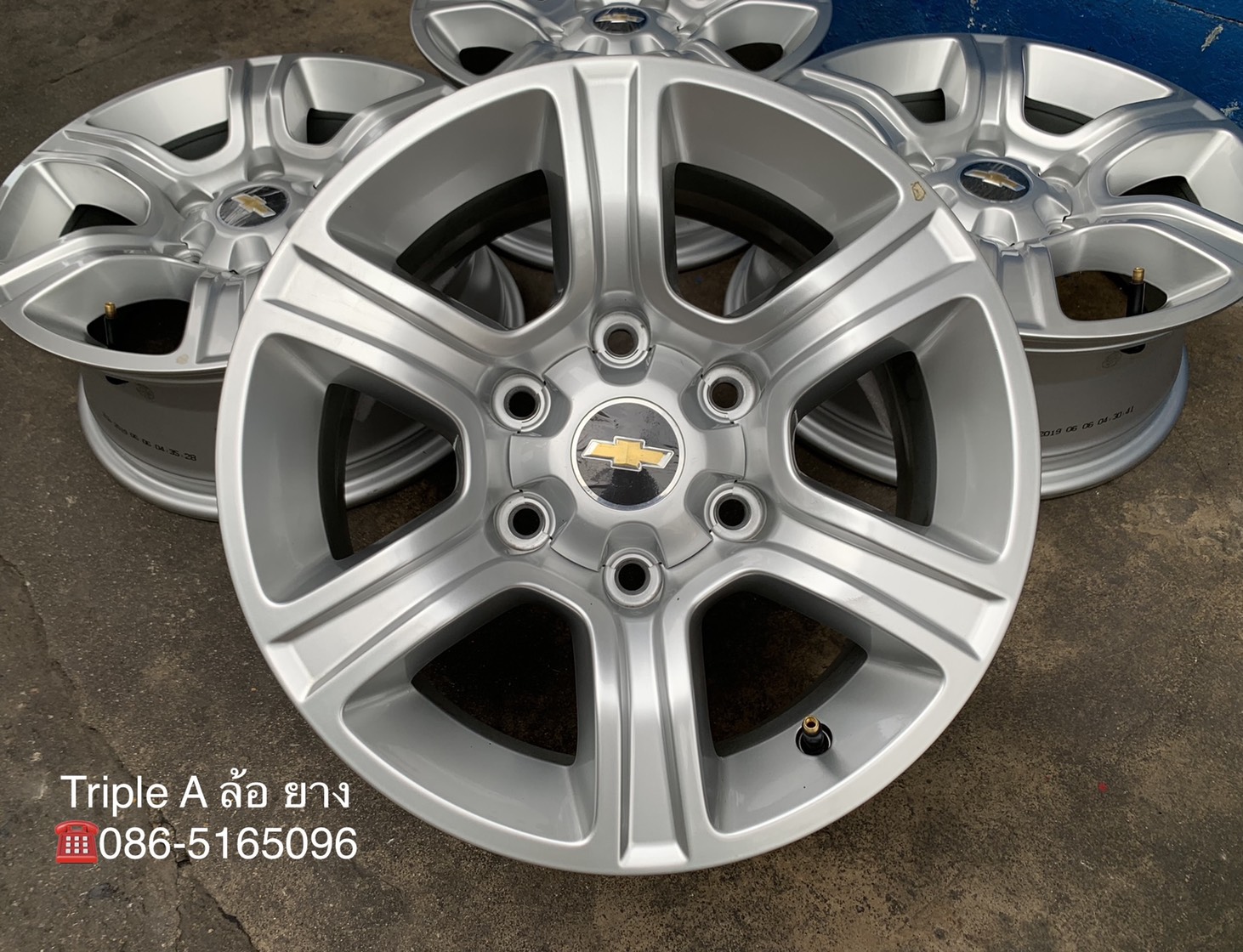 ล้อแม็กป้ายแดง Chevrolet Colorado (ก้านยก) ขอบ 16 สวยกริ๊บ ล้อแม็กป้ายแดง Chevrolet Colorado (ก้านยก) ขอบ 16 สวยกริ๊บ