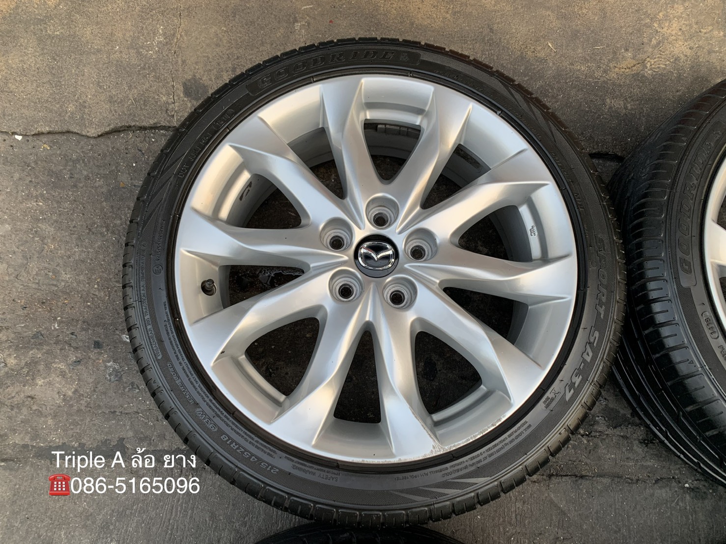 ล้อแม็ก Mazda 3 ขอบ 18 สีบอร์น พร้อมยาง 215-45-18 GOODRIDE ปี 18 ล้อแม็ก Mazda 3 ขอบ 18 สีบอร์น พร้อมยาง 215-45-18 GOODRIDE ปี 18