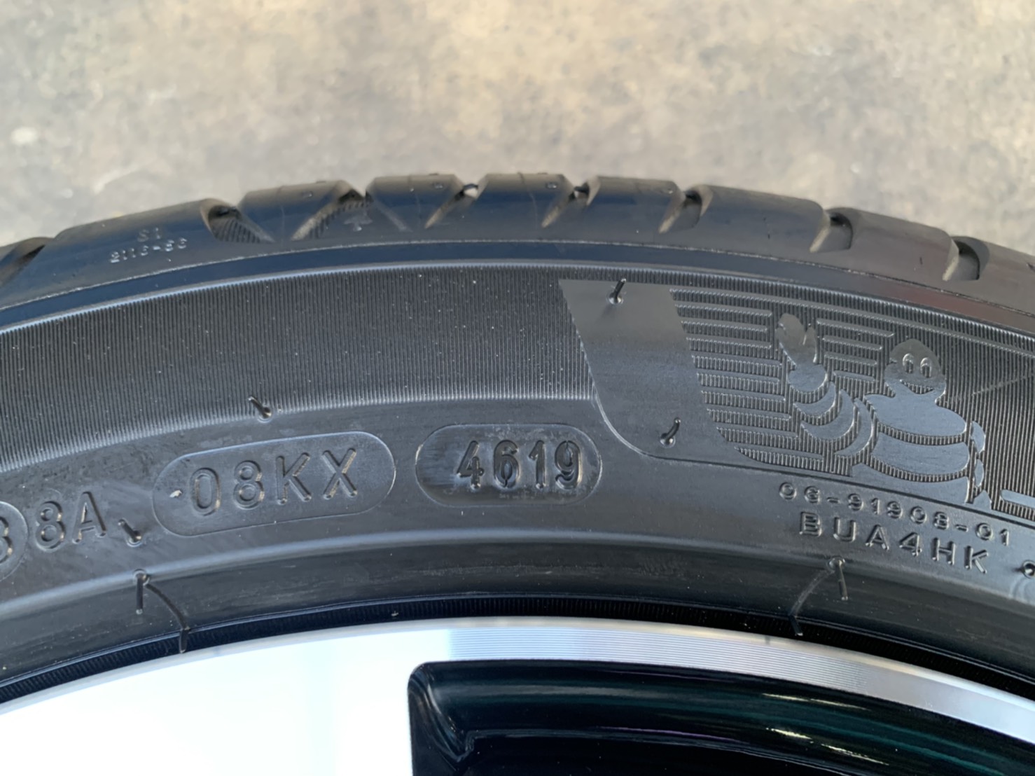 ล้อแม็กป้ายแดง 5รู100 Toyota Altis GR SPORT รุ่นใหม่ล่าสุด ขอบ 17 พร้อมยางป้ายแดง 225-45-17 Michelin ล้อแม็กป้ายแดง 5รู100 Toyota Altis GR SPORT รุ่นใหม่ล่าสุด ขอบ 17 พร้อมยางป้ายแดง 225-45-17 Michelin