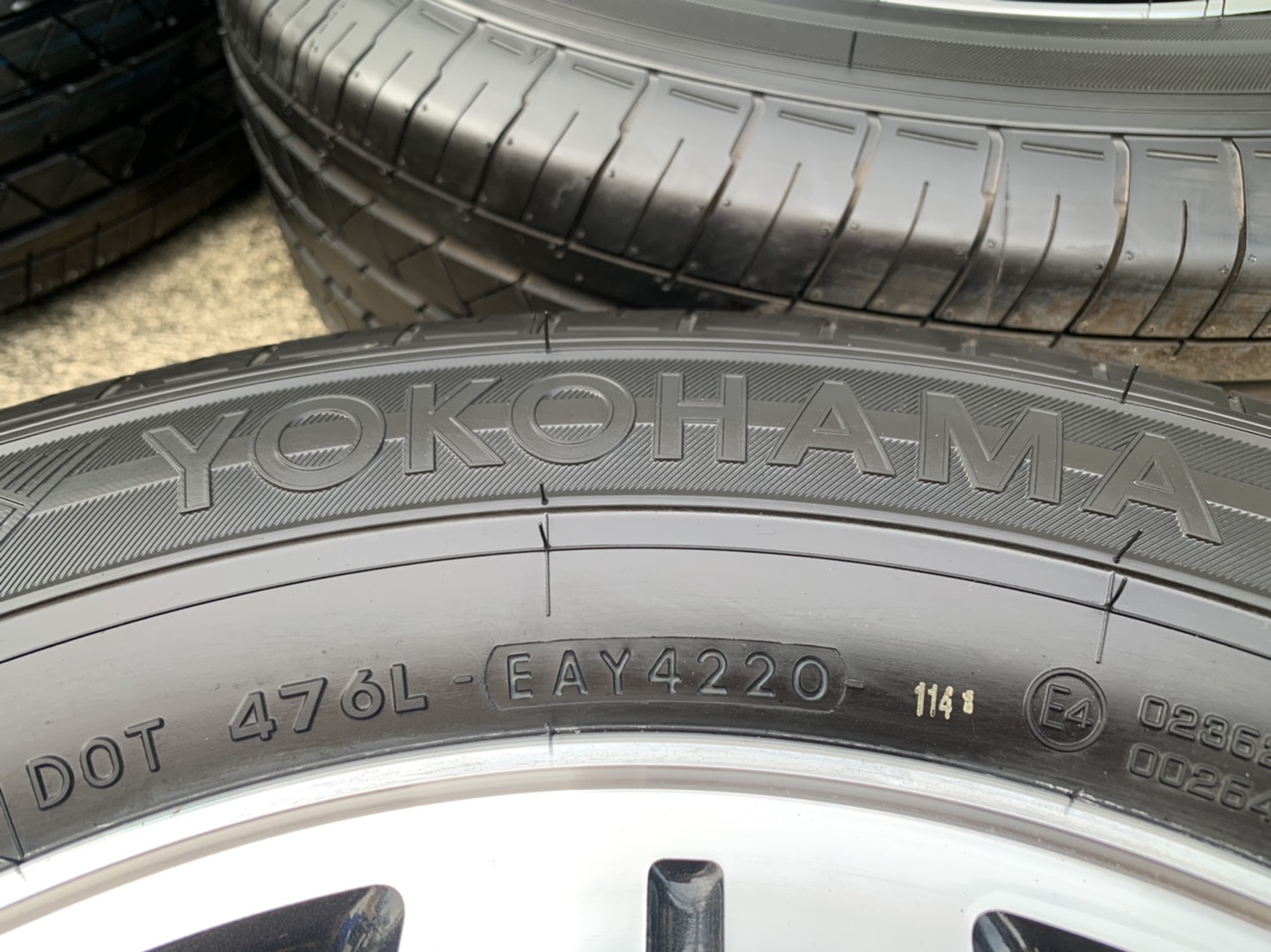 ล้อแม็ก 5รู114 Toyota Vigo ขอบ 15 สีเทาหน้าเงา พร้อมยางป้ายแดง 205-70-15 Yokohama ปลายปี 20 ล้อแม็ก 5รู114 Toyota Vigo ขอบ 15 สีเทาหน้าเงา พร้อมยางป้ายแดง 205-70-15 Yokohama ปลายปี 20