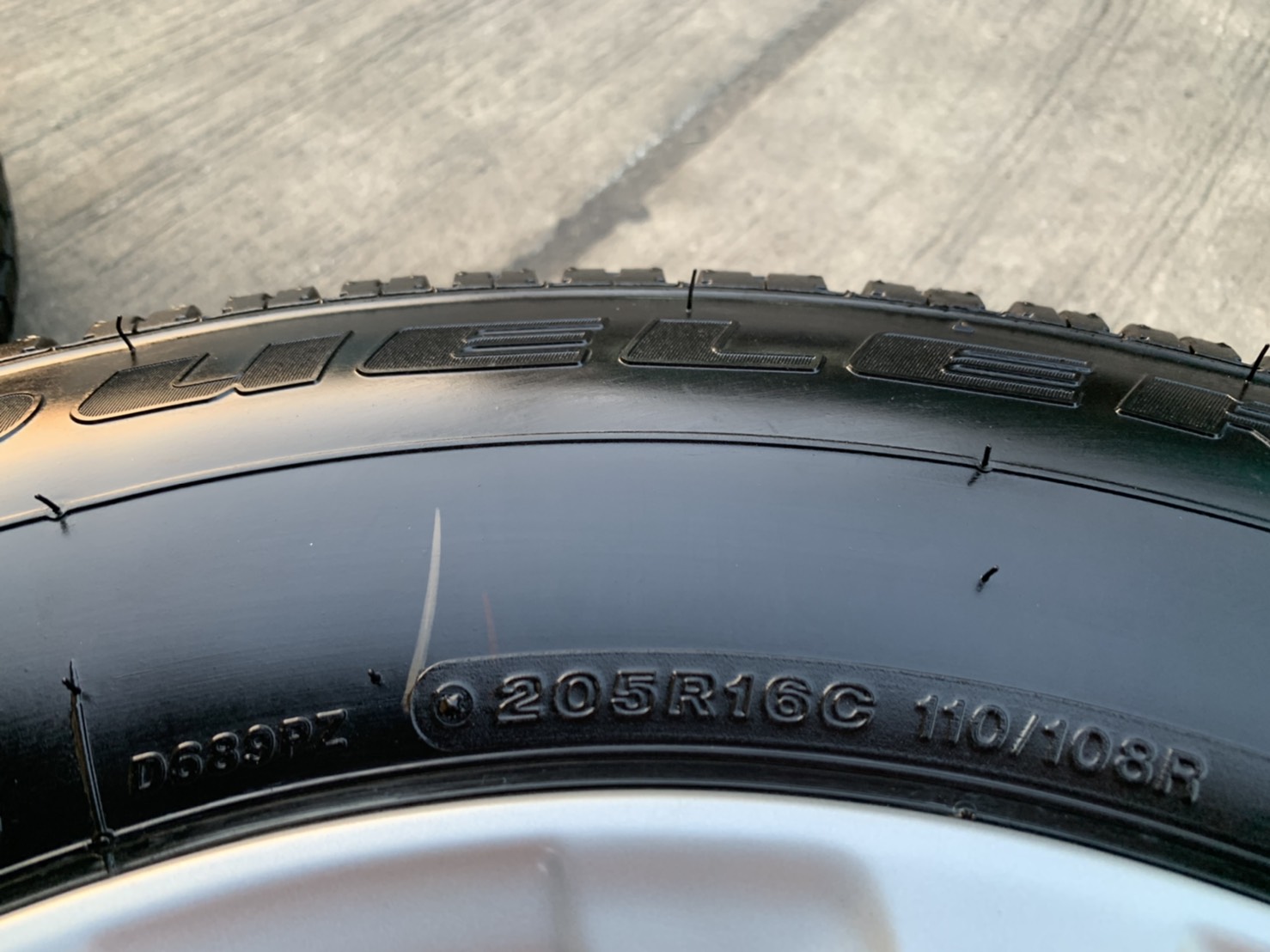 ล้อแม็กป้ายแดง 5รู114 Toyota Revo ขอบ 16 พร้อมยางป้ายแดง 205R16 Bridgestone ปี 20 สวยกริ๊บ ล้อแม็กป้ายแดง 5รู114 Toyota Revo ขอบ 16 พร้อมยางป้ายแดง 205R16 Bridgestone ปี 20 สวยกริ๊บ