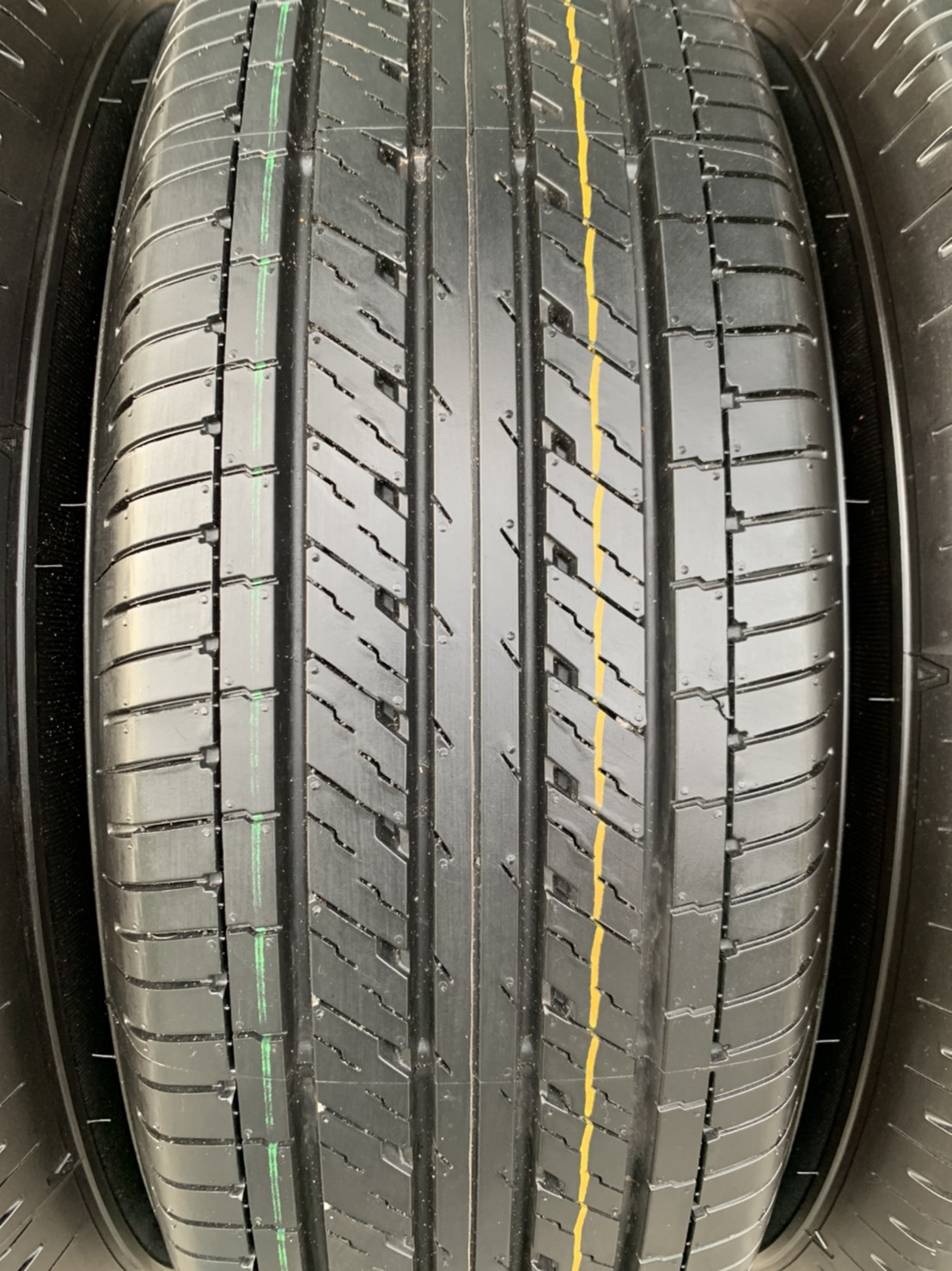 ล้อแม็กป้ายแดง 5รู114 Toyota Revo ขอบ 16 พร้อมยางป้ายแดง 215-65-16 Dunlop ปี 20 สวยกริ๊บ