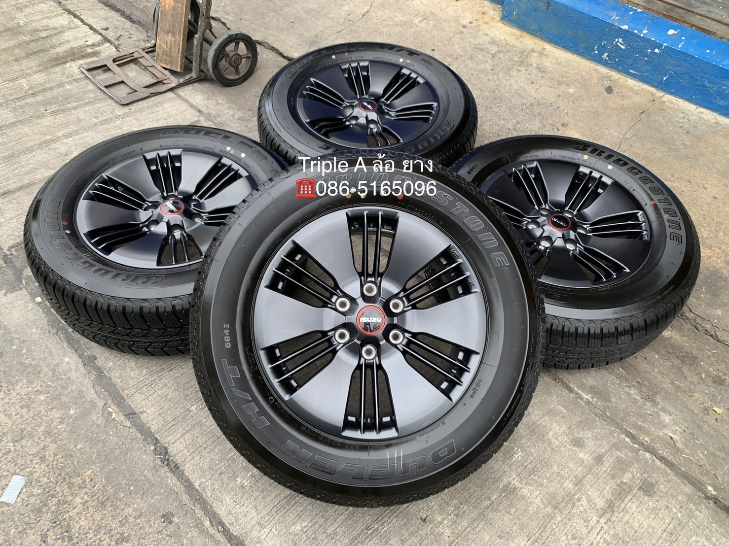 ล้อแม็กป้ายแดง All New ISUZU D-Max V-Cross ขอบ 18 สีดำ พร้อมยางป้ายแดง 265-60-18 Bridgestone ปี 21