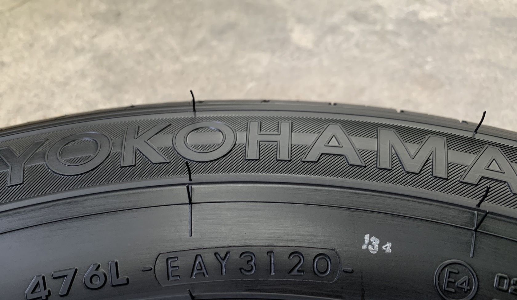 ล้อแม็ก Toyota Tiger D4D ขอบ 15 พร้อมยางป้ายแดง 205-70-15 Yokohama ปี 20 สวยกริ๊บ ล้อแม็ก Toyota Tiger D4D ขอบ 15 พร้อมยางป้ายแดง 205-70-15 Yokohama ปี 20 สวยกริ๊บ