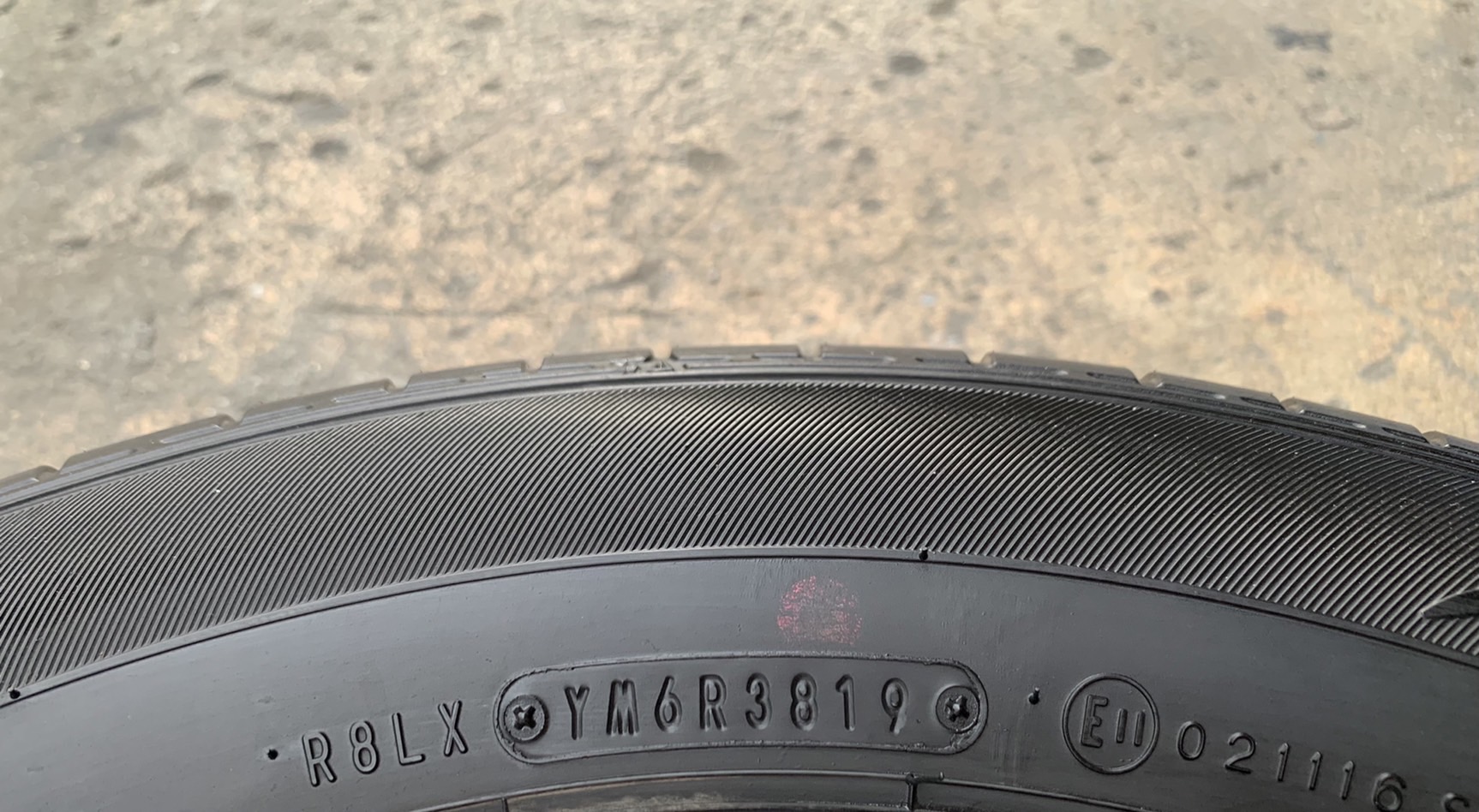 ล้อแม็ก Mazda 2 Skyactiv ขอบ 15 สีดำปัดเงา พร้อมยาง 185-65-15 Dunlop ปลายปี 19 ล้อแม็ก Mazda 2 Skyactiv ขอบ 15 สีดำปัดเงา พร้อมยาง 185-65-15 Dunlop ปลายปี 19