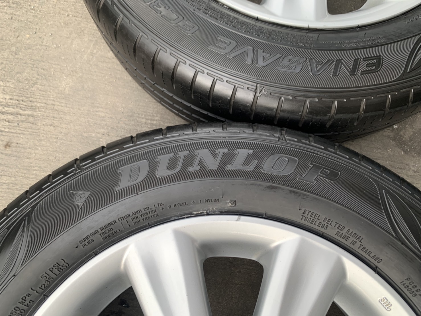 ล้อแม็ก Toyota Yaris ขอบ 15 พร้อมยาง 185-65-15 Dunlop ปลายปี 17 ล้อแม็ก Toyota Yaris ขอบ 15 พร้อมยาง 185-65-15 Dunlop ปลายปี 17