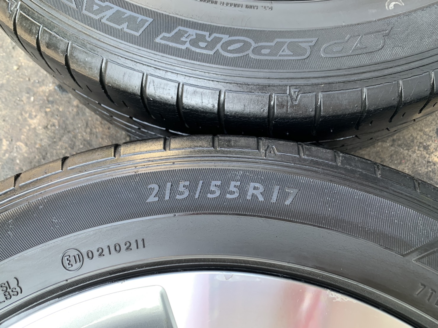 ล้อแม็ก 5รู114 Honda HRV ขอบ 17 สีบอร์นเงิน แถมยาง 215-55-17 Dunlop ปี 15 ล้อแม็ก 5รู114 Honda HRV ขอบ 17 สีบอร์นเงิน แถมยาง 215-55-17 Dunlop ปี 15