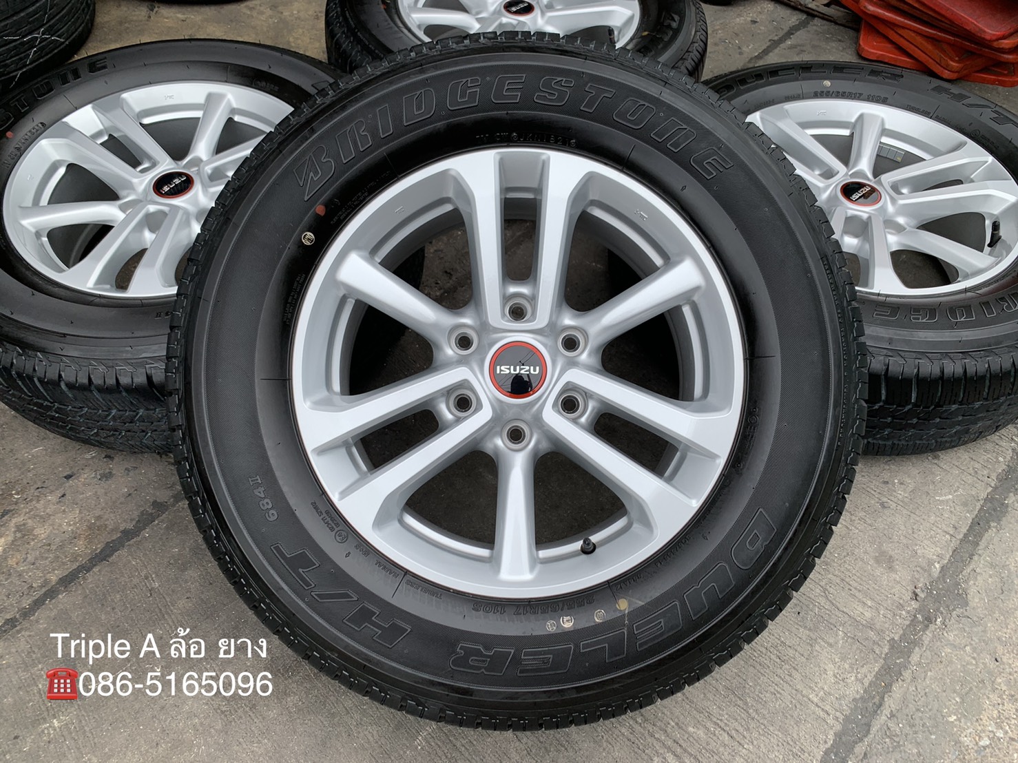ล้อแม็กป้ายแดง ISUZU D-Max รุ่นใหม่ล่าสุด ขอบ 17 พร้อมยางป้ายแดง 255-65-17 Bridgestone ปี 21 ล้อแม็กป้ายแดง ISUZU D-Max รุ่นใหม่ล่าสุด ขอบ 17 พร้อมยางป้ายแดง 255-65-17 Bridgestone ปี 21