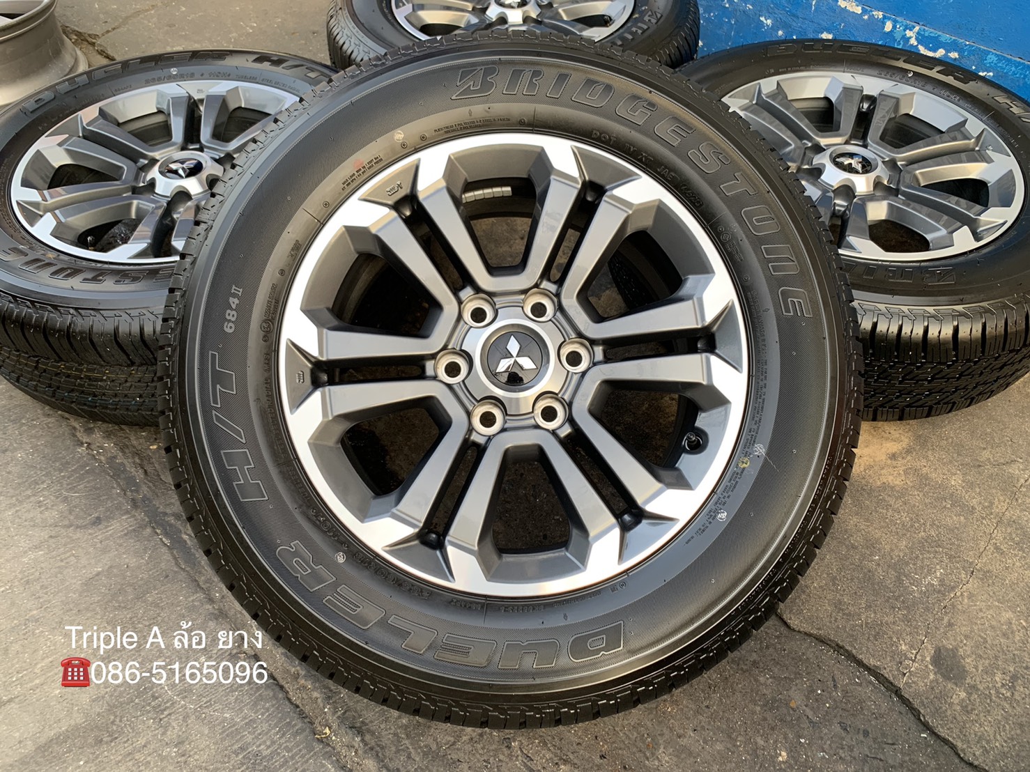 ล้อแม็กป้ายแดง Mitsu Triton รุ่นใหม่ล่าสุด ขอบ 18 พร้อมยางป้ายแดง 265-60-18 Bridgestone ปลายปี 20 ให