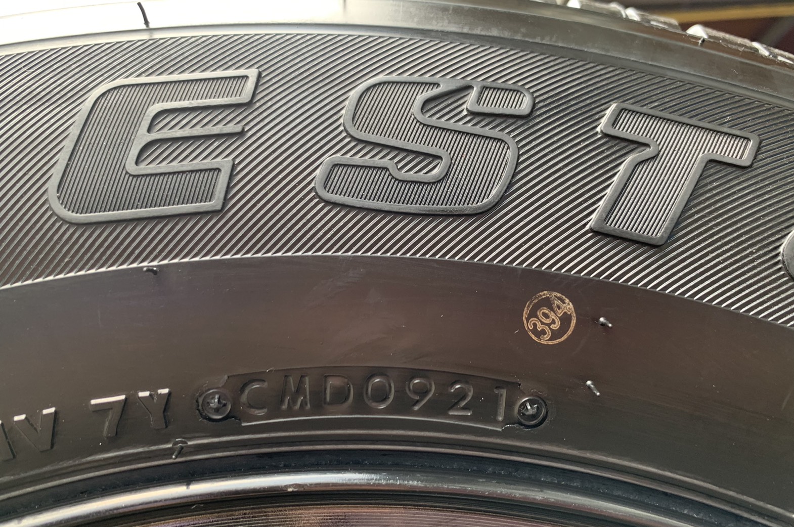 ล้อแม็กป้ายแดง Ford Ranger XLT ขอบ 17 สีดำแท้ พร้อมยางใหม่ป้ายแดง 265-65-17 Bridgestone ปี 21 ใหม่กริ๊บๆ