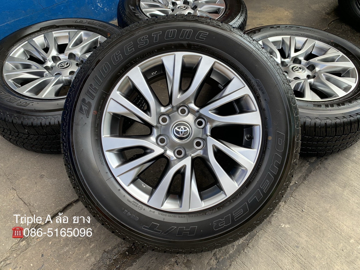 ล้อแม็กป้ายแดง Toyota Fortuner 2020 รุ่นใหม่ล่าสุด ขอบ18 สีไฮเปอร์ พร้อมยางป้ายแดง 265-60-18 Bridges ล้อแม็กป้ายแดง Toyota Fortuner 2020 รุ่นใหม่ล่าสุด ขอบ18 สีไฮเปอร์ พร้อมยางป้ายแดง 265-60-18 Bridges