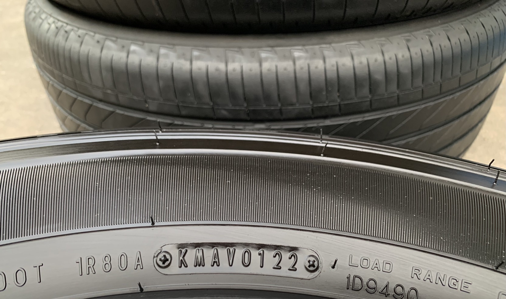 ยางใหม่ป้ายแดง 225-70-17 Dunlop ปี 22 ใหม่กริ๊บๆ ใส่กับ รถกระบะตัวเตี้ยตัวสูงSUV ได้ทุกรุ่น ยางใหม่ป้ายแดง 225-70-17 Dunlop ปี 22 ใหม่กริ๊บๆ ใส่กับ รถกระบะตัวเตี้ยตัวสูงSUV ได้ทุกรุ่น