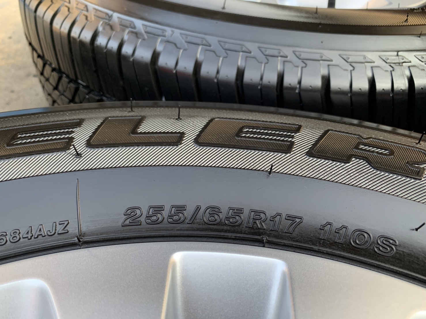 ล้อแม็กป้ายแดง ISUZU D-Max รุ่นใหม่ล่าสุด ขอบ 17 พร้อมยางป้ายแดง 255-65-17 Bridgestone ปลายปี 21