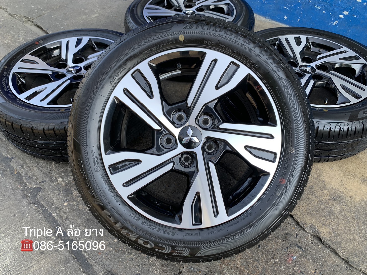 ล้อแม็กป้ายแดง New Mitsu Xpander รุ่นใหม่ล่าสุด ขอบ 16 พร้อมยางใหม่ป้ายแดง 205-55-16 Bridgestone ใหม ล้อแม็กป้ายแดง New Mitsu Xpander รุ่นใหม่ล่าสุด ขอบ 16 พร้อมยางใหม่ป้ายแดง 205-55-16 Bridgestone ใหม