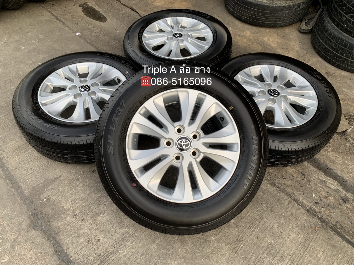 ล้อแม็กป้ายแดง Toyota Revo ขอบ 16 พร้อมยางป้ายแดง 215-65-16 Dunlop ปลายปี 20 สวยกริ๊บๆ