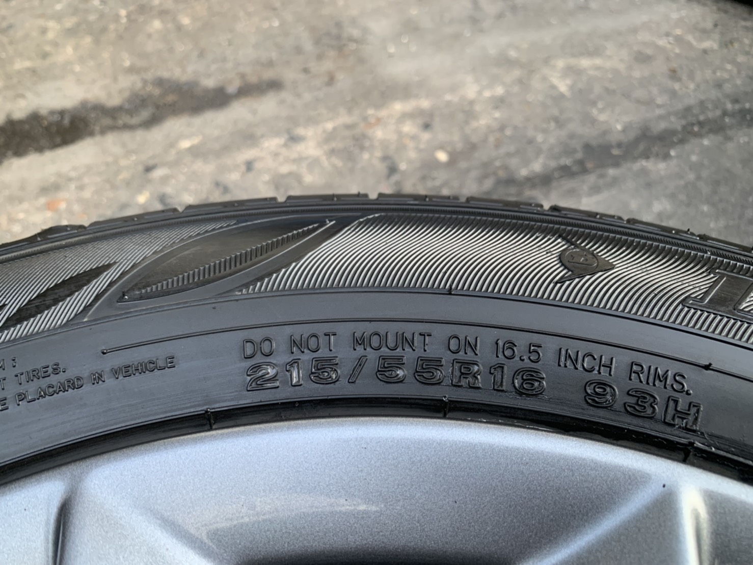 ล้อแม็ก Honda Civic FC รุ่นใหม่ล่าสุด ขอบ 16 สีเทากัน พร้อมยาง 215-55-16 Dunlop ปี 18 ล้อแม็ก Honda Civic FC รุ่นใหม่ล่าสุด ขอบ 16 สีเทากัน พร้อมยาง 215-55-16 Dunlop ปี 18