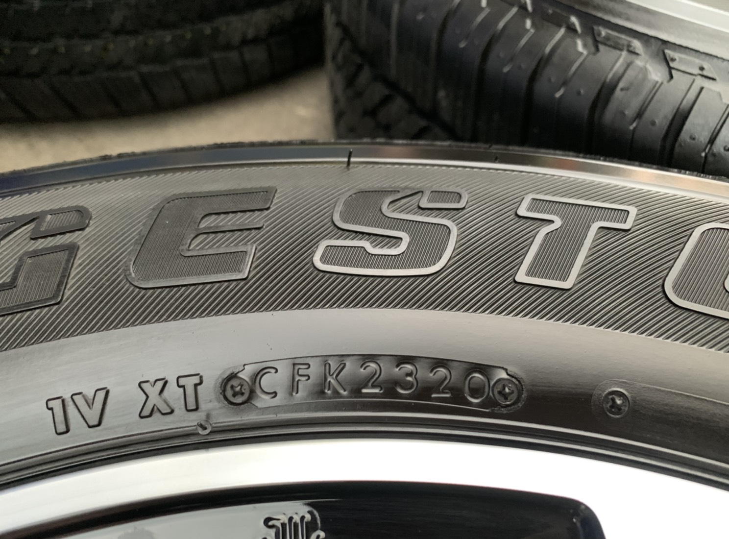 ล้อแม็กป้ายแดง Toyota Revo 2020 รุ่นใหม่ล่าสุด ขอบ 18 พร้อมยางป้ายแดง 265-60-18 Bridgestone ปี 20 สว ล้อแม็กป้ายแดง Toyota Revo 2020 รุ่นใหม่ล่าสุด ขอบ 18 พร้อมยางป้ายแดง 265-60-18 Bridgestone ปี 20 สว