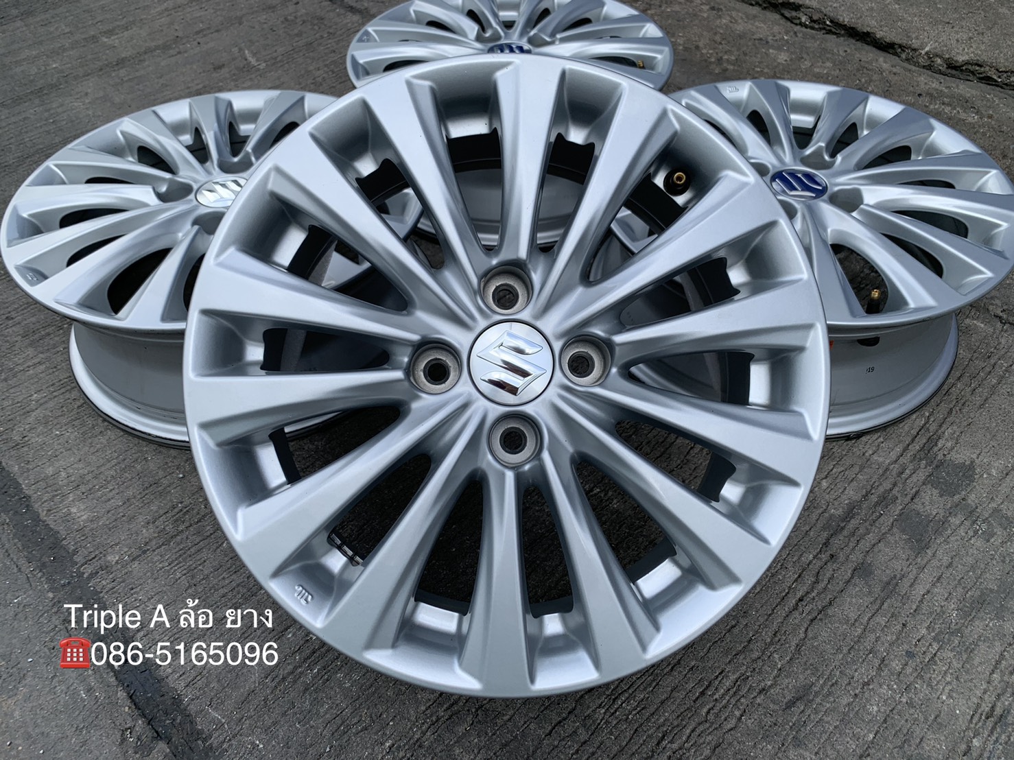 ล้อแม็ก Suzuki Ciaz ขอบ 15 สภาพสวยๆ ล้อแม็ก Suzuki Ciaz ขอบ 15 สภาพสวยๆ