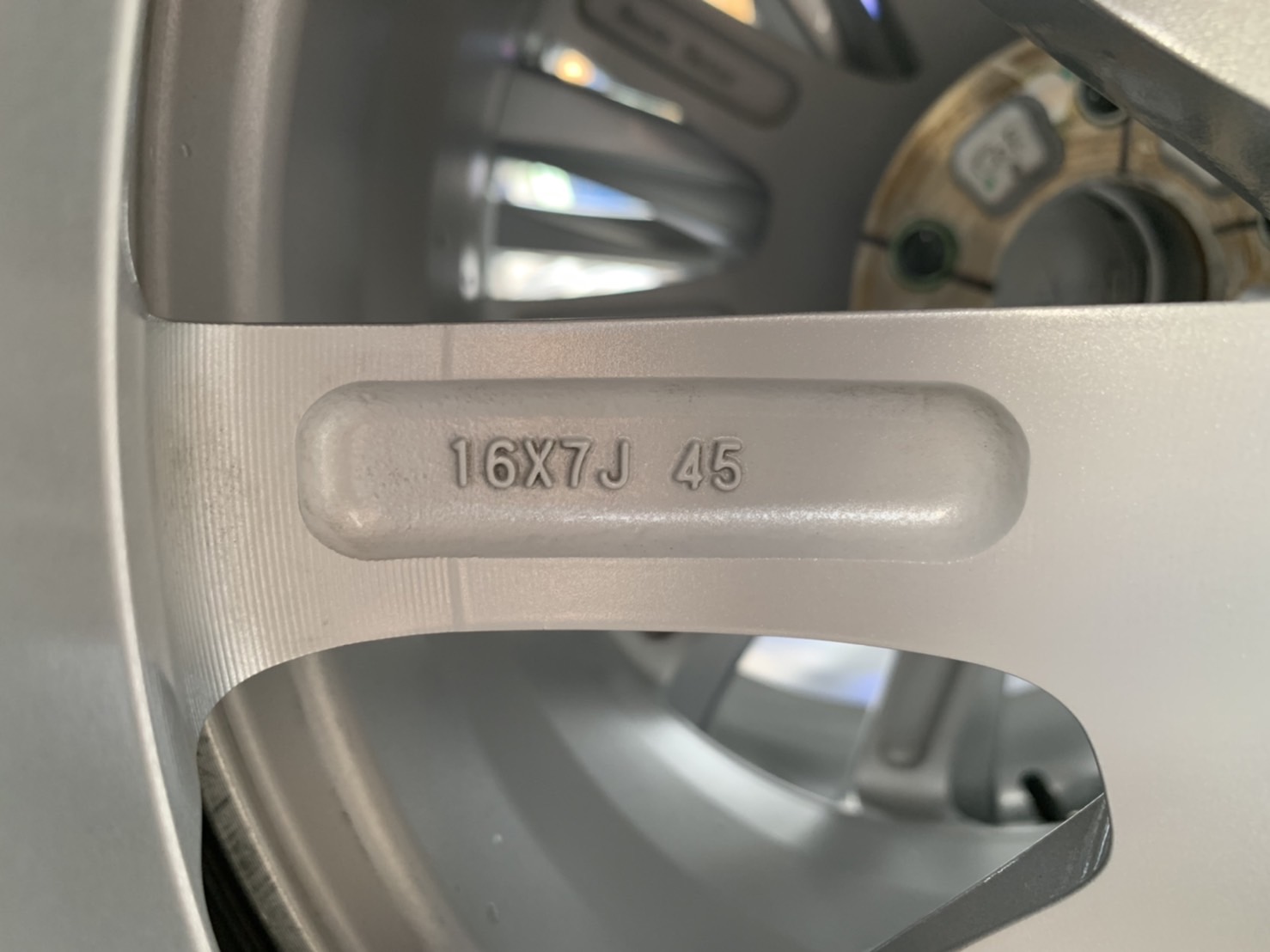 ล้อแม็ก Honda Civic FC ขอบ 16 สีบอร์น พร้อมยาง 205-55-16 Yokohama ปี 18 ล้อแม็ก Honda Civic FC ขอบ 16 สีบอร์น พร้อมยาง 205-55-16 Yokohama ปี 18