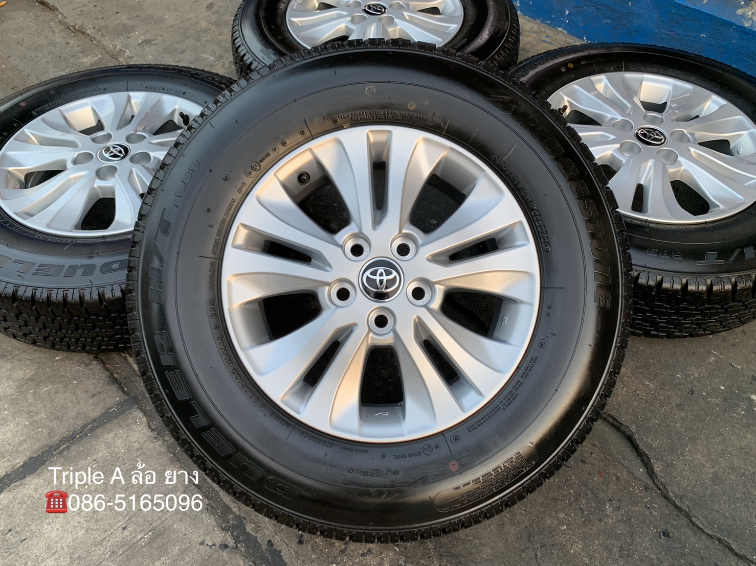 ล้อแม็กป้ายแดง 5รู114 Toyota Revo ขอบ 16 พร้อมยางป้ายแดง 205R16 Bridgestone ปี 20 สวยกริ๊บ ล้อแม็กป้ายแดง 5รู114 Toyota Revo ขอบ 16 พร้อมยางป้ายแดง 205R16 Bridgestone ปี 20 สวยกริ๊บ