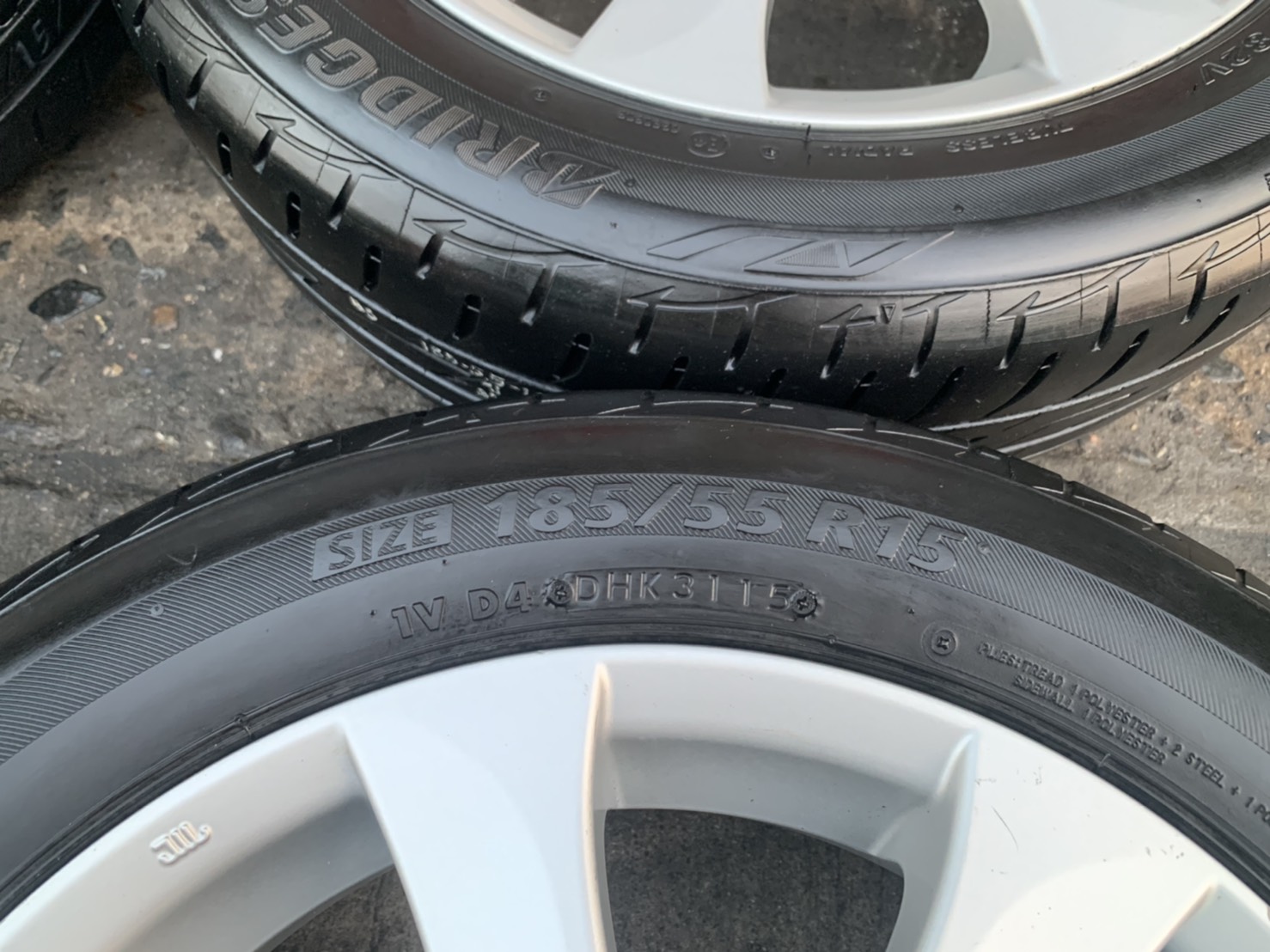 ล้อแม็ก Mazda 2 ขอบ 15 พร้อมยาง 185-55-15 Bridgestone ปี 15 ล้อแม็ก Mazda 2 ขอบ 15 พร้อมยาง 185-55-15 Bridgestone ปี 15
