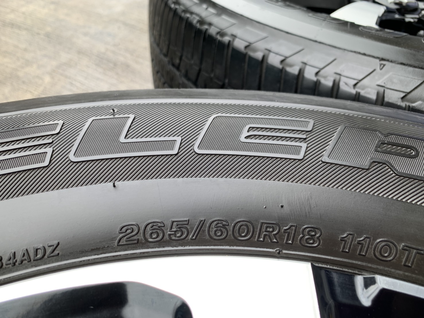 ล้อแม็ก Mitsu Pajero Sport ขอบ 18 พร้อมยาง 265-60-18 Bridgestone ปลายปี 16 ล้อแม็ก Mitsu Pajero Sport ขอบ 18 พร้อมยาง 265-60-18 Bridgestone ปลายปี 16