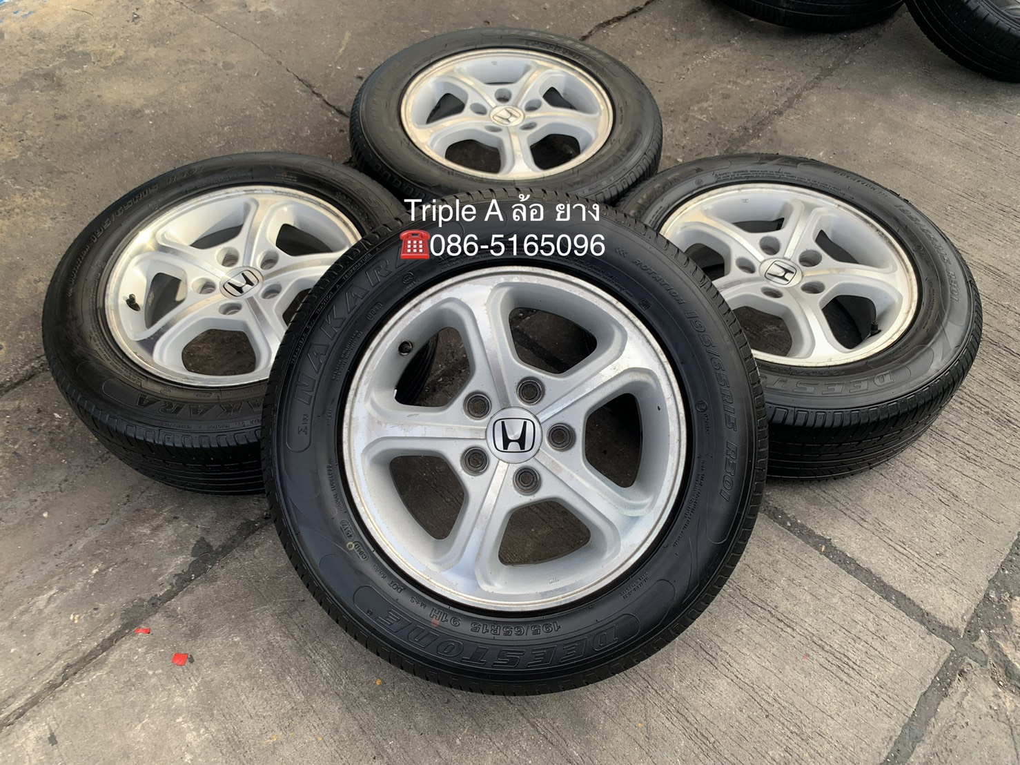 ล้อแม็ก 5รู114 Honda Civic FD ขอบ 15 สีบอร์นหน้าเงา พร้อมยาง 195-65-15 Deestone ปลายปี 17