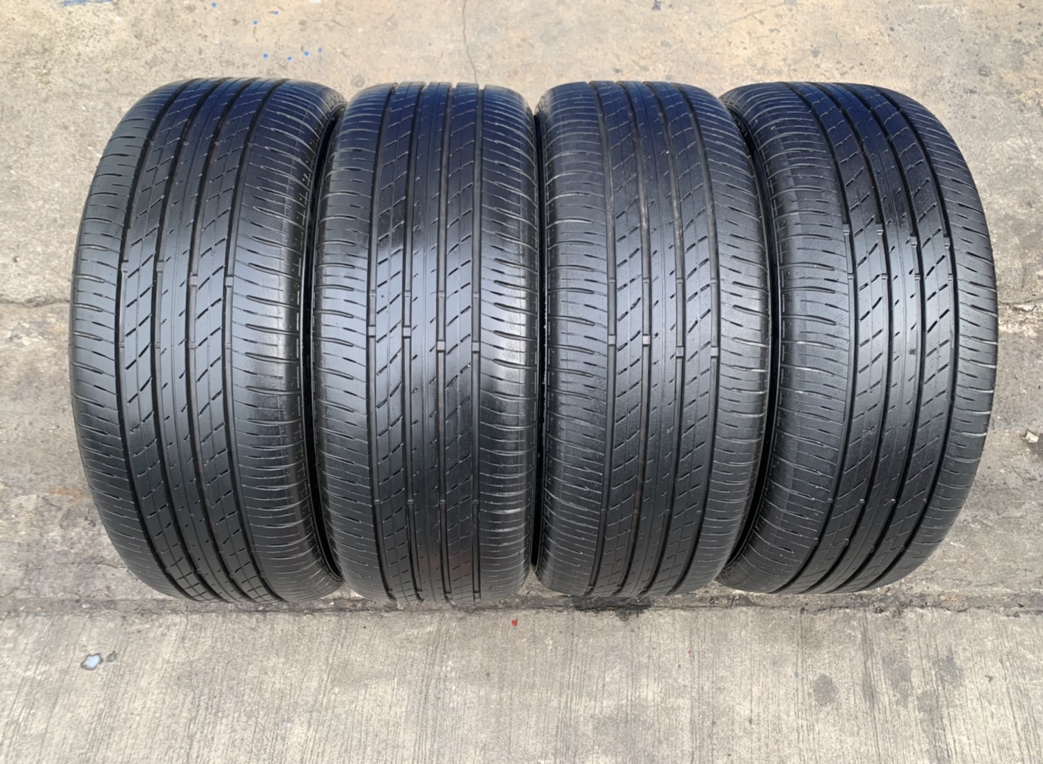 ล้อแม็ก Honda Civic Turbo RS ขอบ 17 ดำหน้าเงา พร้อมยาง 215-50-17 Bridgestone ปี 18 ล้อแม็ก Honda Civic Turbo RS ขอบ 17 ดำหน้าเงา พร้อมยาง 215-50-17 Bridgestone ปี 18