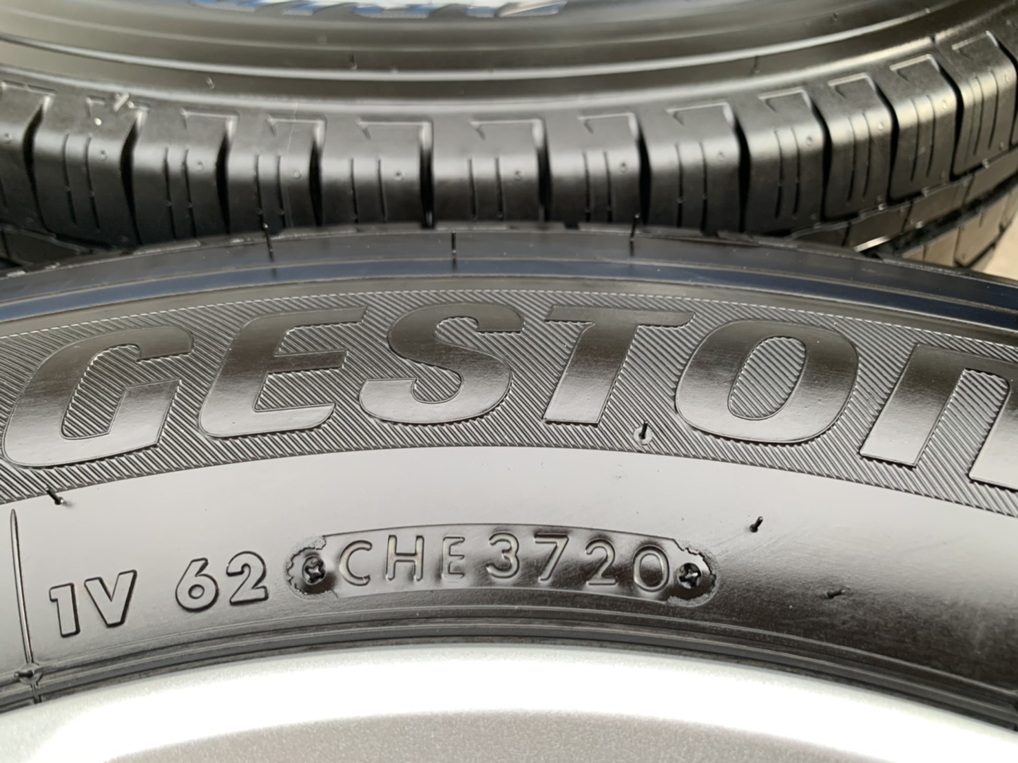 ล้อแม็กป้ายแดง Mitsu Triton รุ่นใหม่ล่าสุด ขอบ 16 พร้อมยางใหม่ป้ายแดง 225-65-16 Bridgestone ปี 20 ให ล้อแม็กป้ายแดง Mitsu Triton รุ่นใหม่ล่าสุด ขอบ 16 พร้อมยางใหม่ป้ายแดง 225-65-16 Bridgestone ปี 20 ให