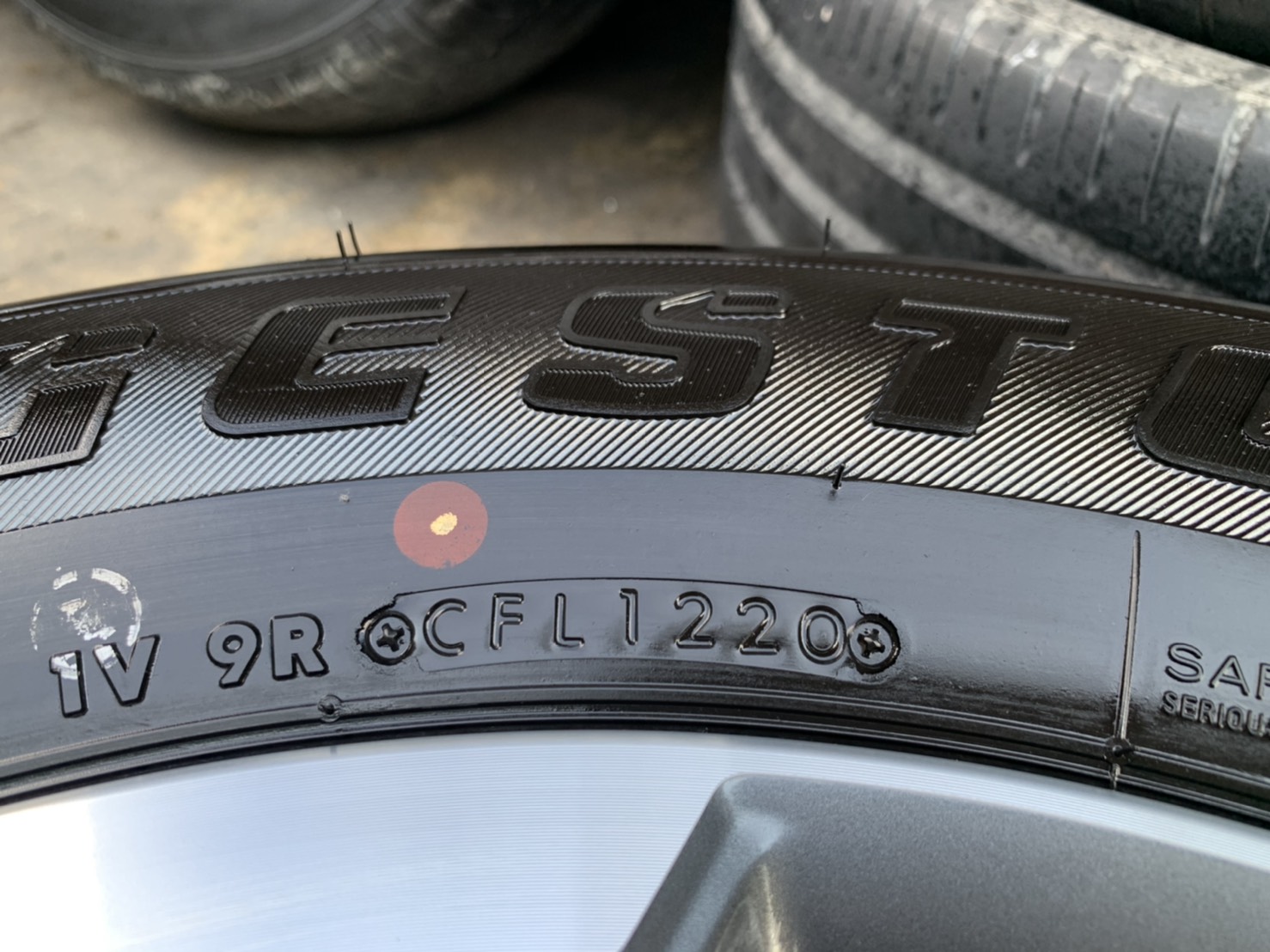 ล้อแม็กป้ายแดง Mitsu Triton Plus รุ่นใหม่ล่าสุด ขอบ 17 พร้อมยางป้ายแดง 245-65-17 Bridgestone ปี 20 ล้อแม็กป้ายแดง Mitsu Triton Plus รุ่นใหม่ล่าสุด ขอบ 17 พร้อมยางป้ายแดง 245-65-17 Bridgestone ปี 20