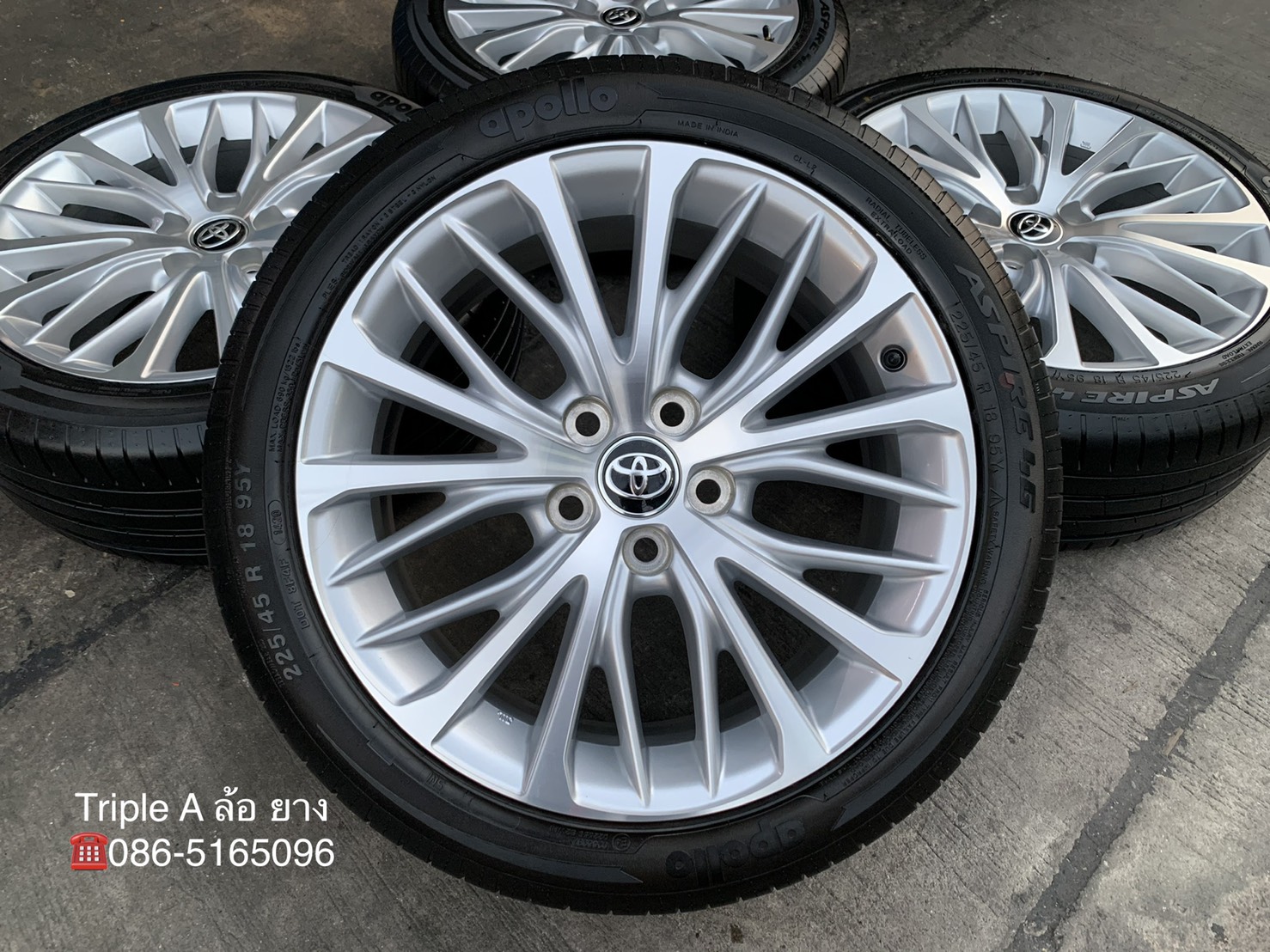 ล้อแม็ก Toyota Camry รุ่นใหม่ล่าสุด ขอบ 18 พร้อมยาง 225-45-18 APOLLO ปี 20 ล้อแม็ก Toyota Camry รุ่นใหม่ล่าสุด ขอบ 18 พร้อมยาง 225-45-18 APOLLO ปี 20