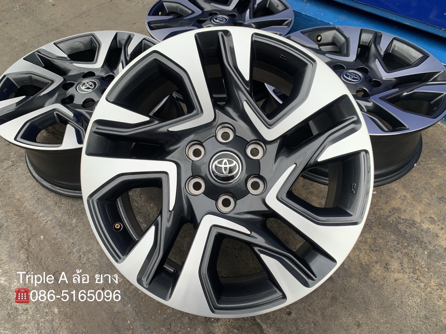 ล้อแม็กป้ายแดง Toyota Fortuner Legender รุ่นใหม่ล่าสุด ขอบ 20 ล้อแม็กป้ายแดง Toyota Fortuner Legender รุ่นใหม่ล่าสุด ขอบ 20