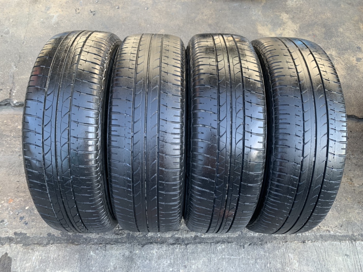 ล้อแม็ก Nissan Almera Sportech ขอบ 15 แถมยาง 185-65-15 Bridgestone ปี 18 ล้อแม็ก Nissan Almera Sportech ขอบ 15 แถมยาง 185-65-15 Bridgestone ปี 18