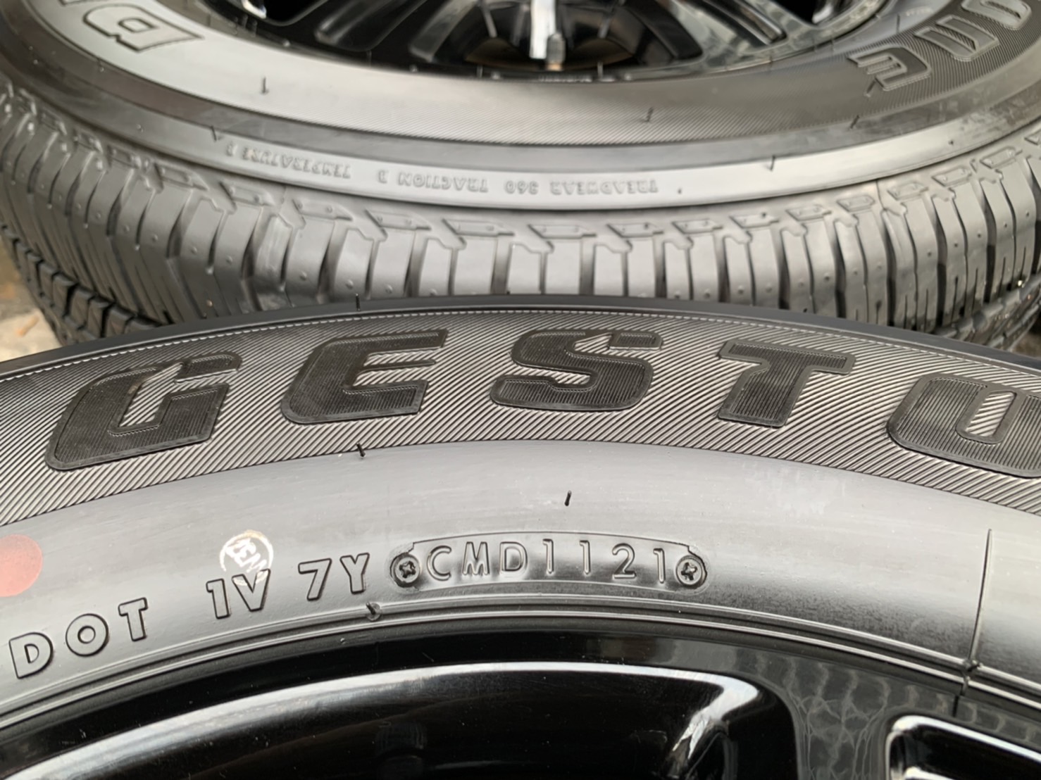 ล้อแม็กป้ายแดง Ford Ranger XLT รุ่นใหม่ ขอบ 17 สีดำแท้ พร้อมยางใหม่ป้ายแดง 265-65-17 Bridgestone ปี ล้อแม็กป้ายแดง Ford Ranger XLT รุ่นใหม่ ขอบ 17 สีดำแท้ พร้อมยางใหม่ป้ายแดง 265-65-17 Bridgestone ปี