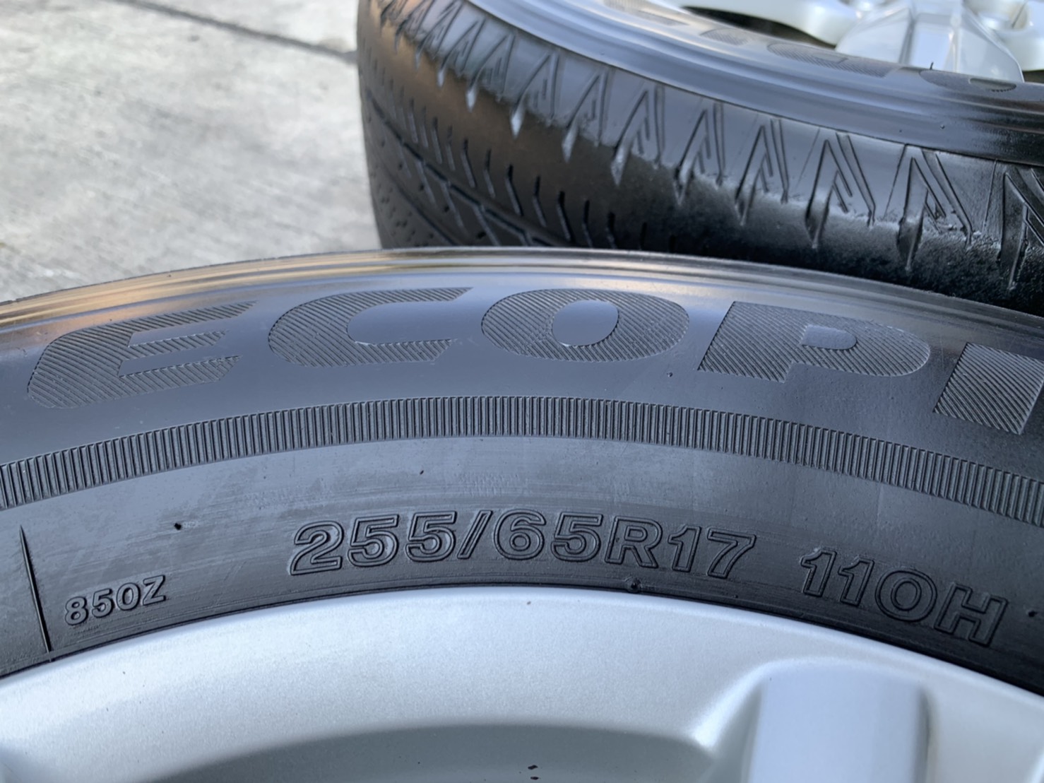 ล้อแม็ก ISUZU MU-X ขอบ 17 พร้อมยาง 255-65-17 Bridgestone ปี 16 ล้อแม็ก ISUZU MU-X ขอบ 17 พร้อมยาง 255-65-17 Bridgestone ปี 16