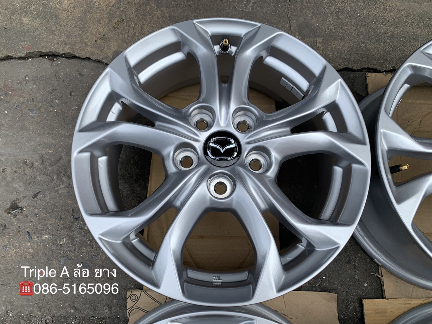 ล้อแม็กป้ายแดง Mazda CX3 รุ่นใหม่ล่าสุด ขอบ 16 ใหม่กริ๊บๆ ล้อแม็กป้ายแดง Mazda CX3 รุ่นใหม่ล่าสุด ขอบ 16 ใหม่กริ๊บๆ