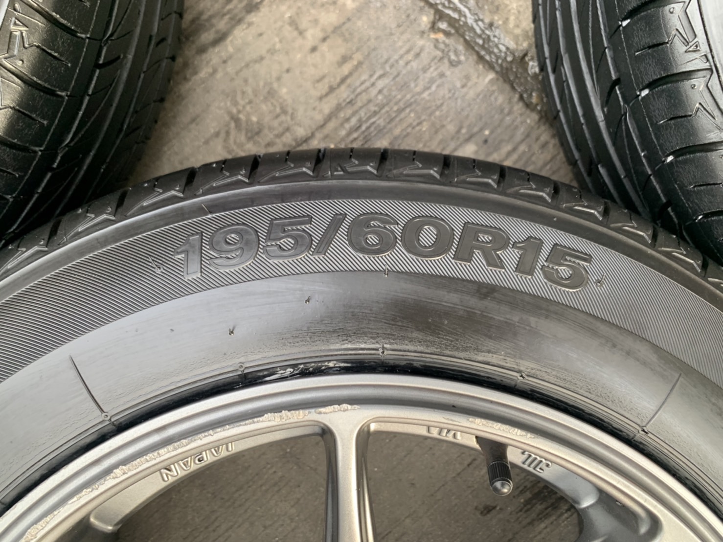 ล้อแม็ก ลาย XXR DRIFT KING ขอบ 15 พร้อมยาง 195-60-15 Firestone ปี 18 ล้อแม็ก ลาย XXR DRIFT KING ขอบ 15 พร้อมยาง 195-60-15 Firestone ปี 18