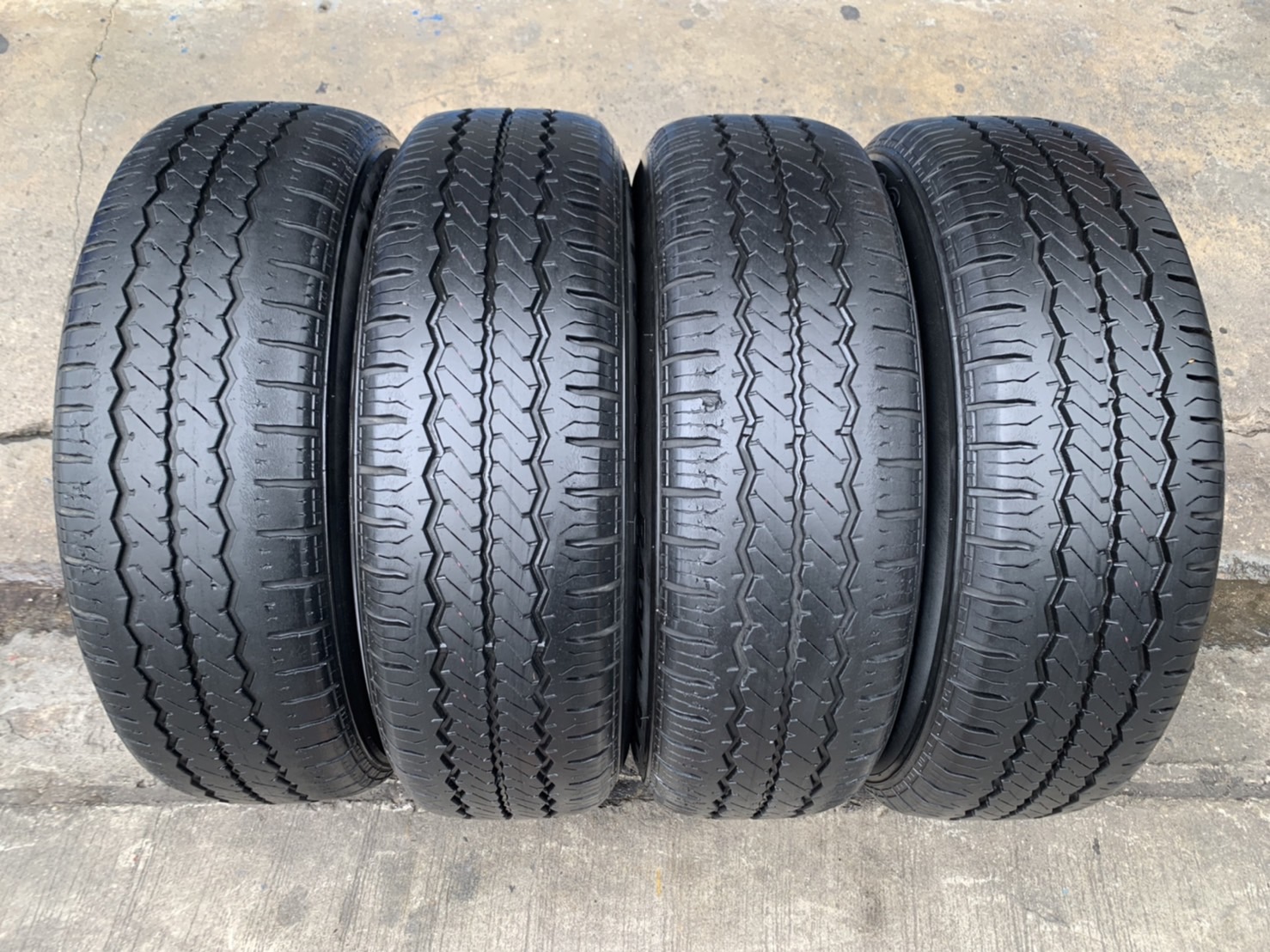ล้อแม็ก ISUZU D-Max Blue Power ลายดาว ขอบ16 พร้อมยาง 215-70-16 Hankook ปี 18
