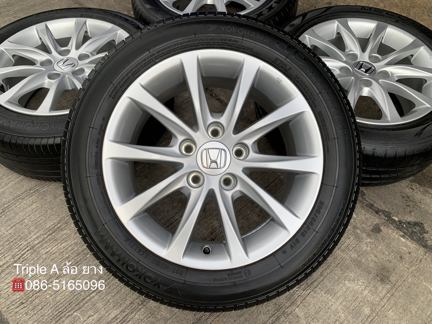 ล้อแม็ก Honda Civic FC ขอบ 16 สีบอร์น พร้อมยาง 205-55-16 Yokohama ปี 18 ล้อแม็ก Honda Civic FC ขอบ 16 สีบอร์น พร้อมยาง 205-55-16 Yokohama ปี 18