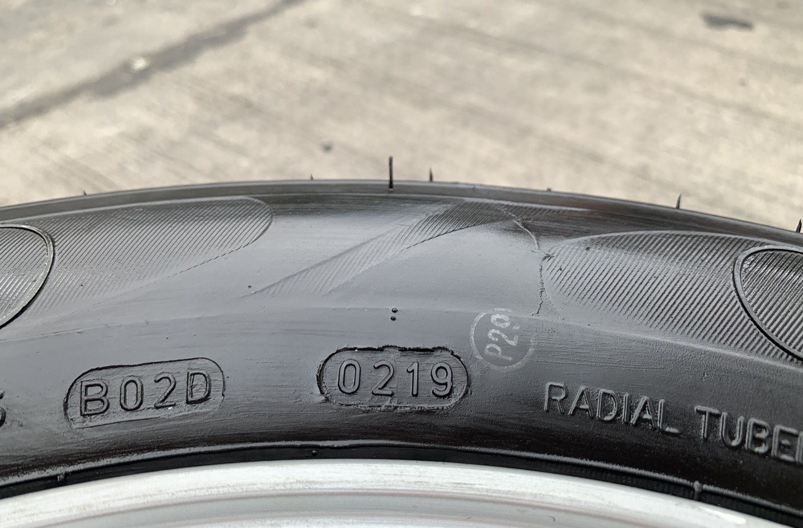 ล้อแม็ก 4รู114 Toyota Avanza ขอบ 14 พร้อมยาง 175-65-14 Deestone ปี 19 ล้อแม็ก 4รู114 Toyota Avanza ขอบ 14 พร้อมยาง 175-65-14 Deestone ปี 19