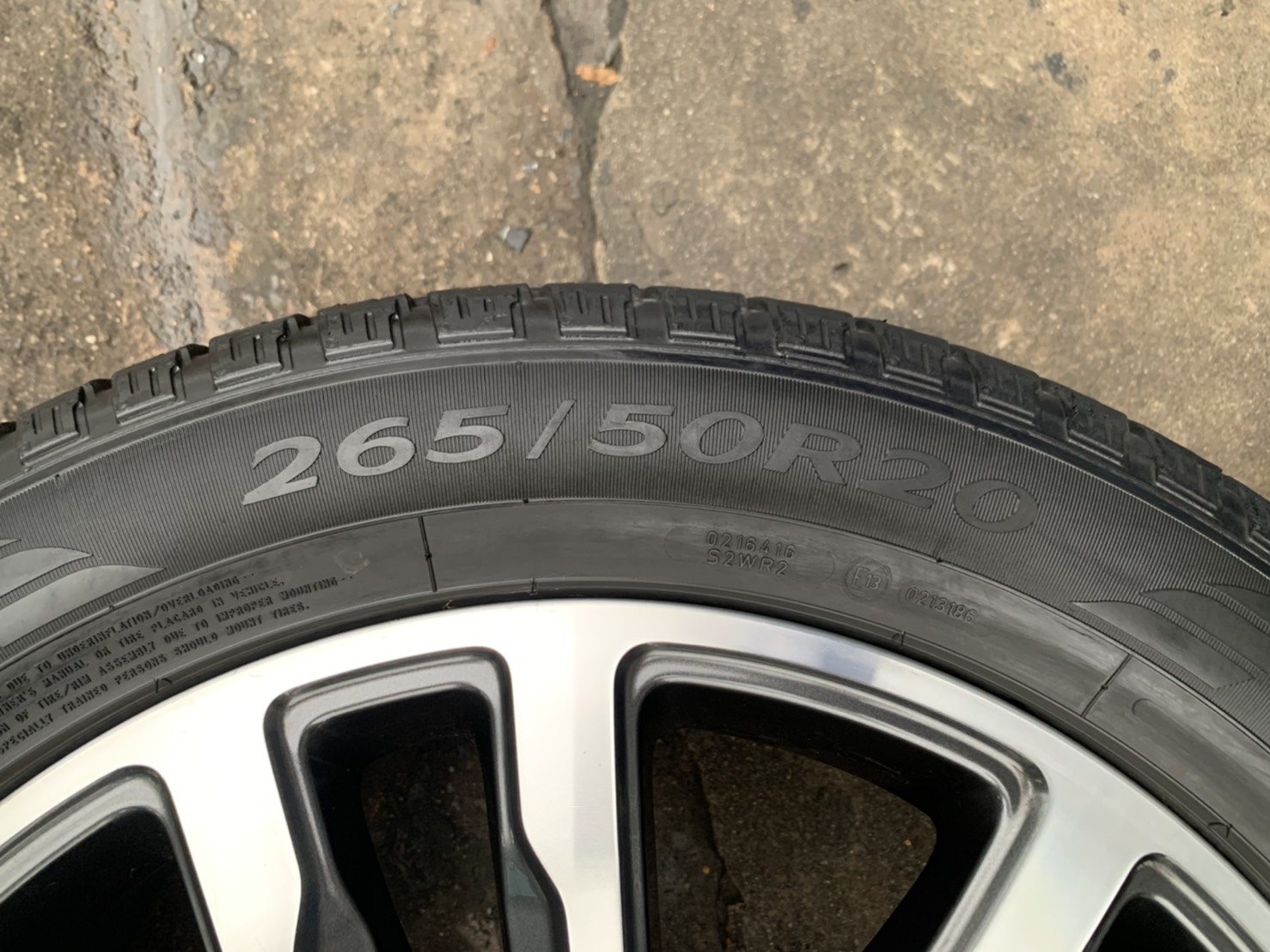 ล้อแม็ก Ford Everest รุ่นใหม่ ขอบ 20 พร้อมยาง 265-50-20 GoodYear ปี 18