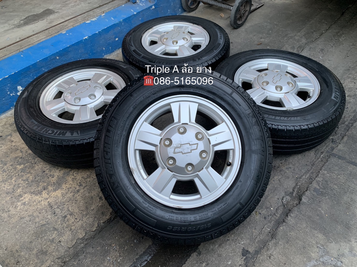 ล้อแม็ก 6รู139 Chevrolet ขอบ 15 แถมยาง 215-70-15 Michelin ปี 17